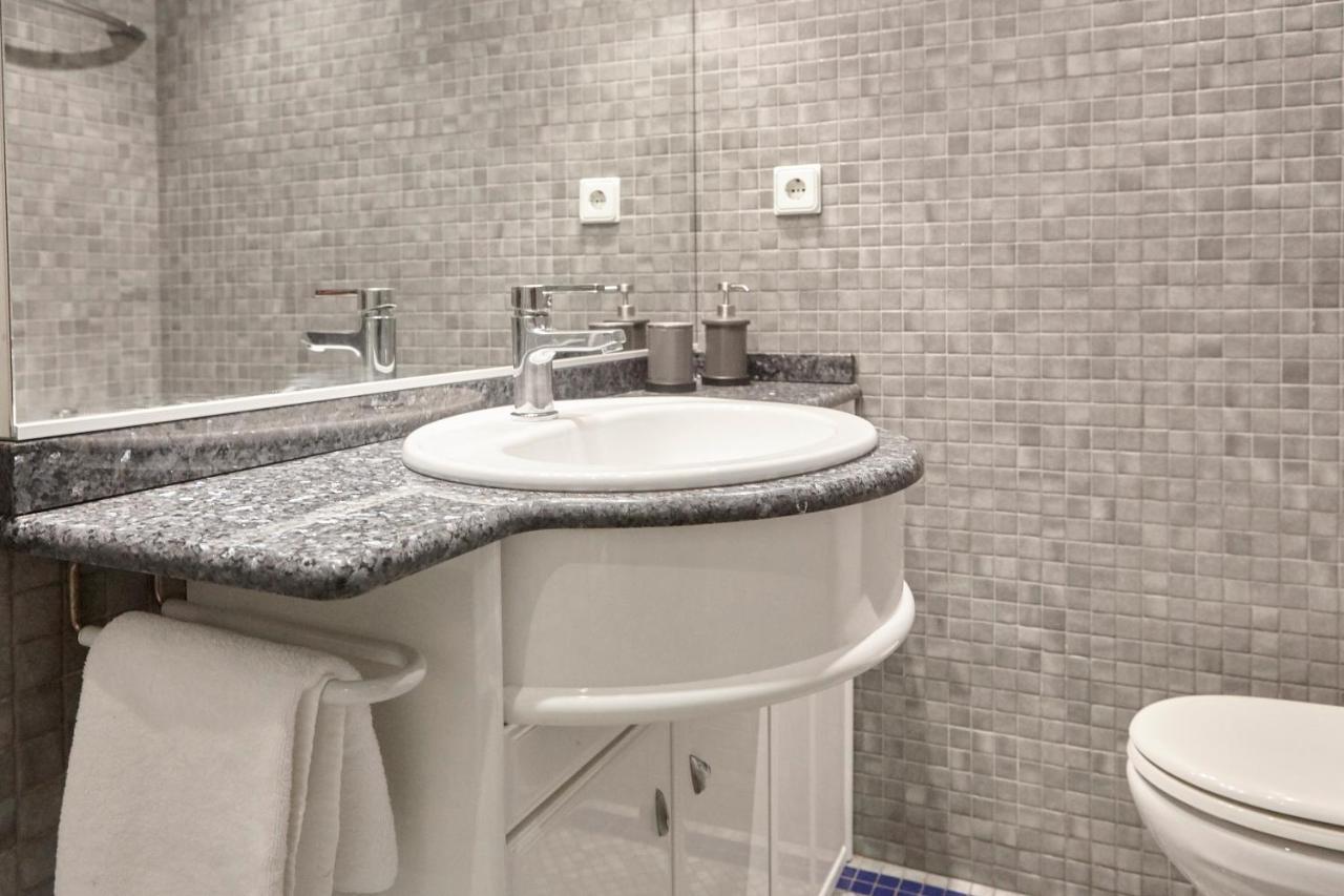 Salaberria Apartment With Private Garage サン・セバスティアン エクステリア 写真