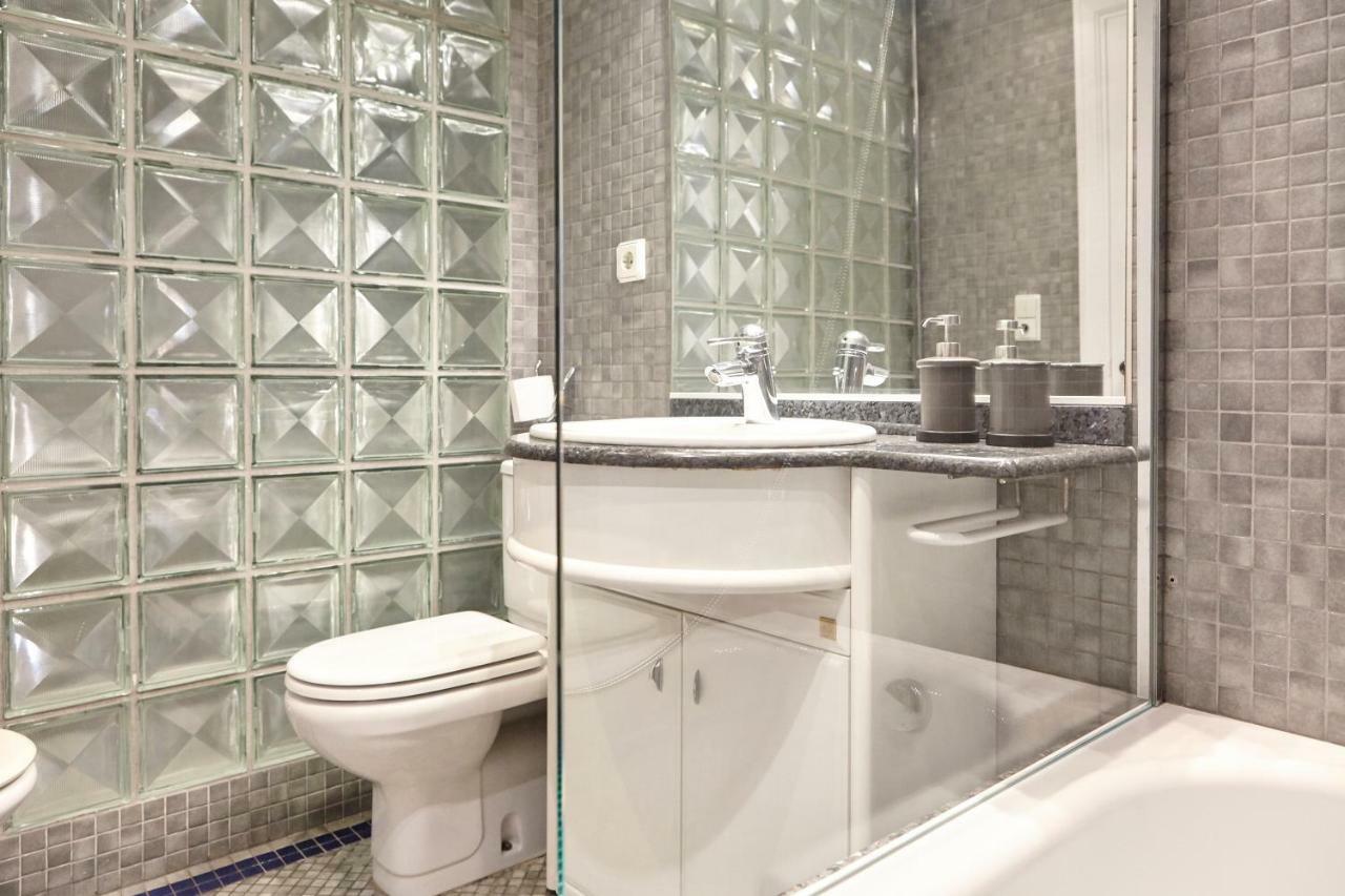 Salaberria Apartment With Private Garage サン・セバスティアン エクステリア 写真