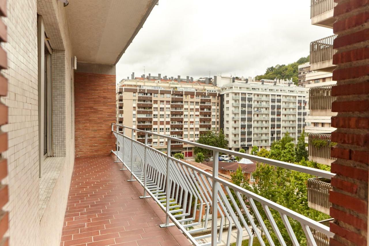 Salaberria Apartment With Private Garage サン・セバスティアン エクステリア 写真